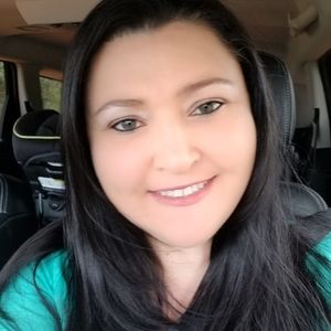 Meet your Posher, Crystal